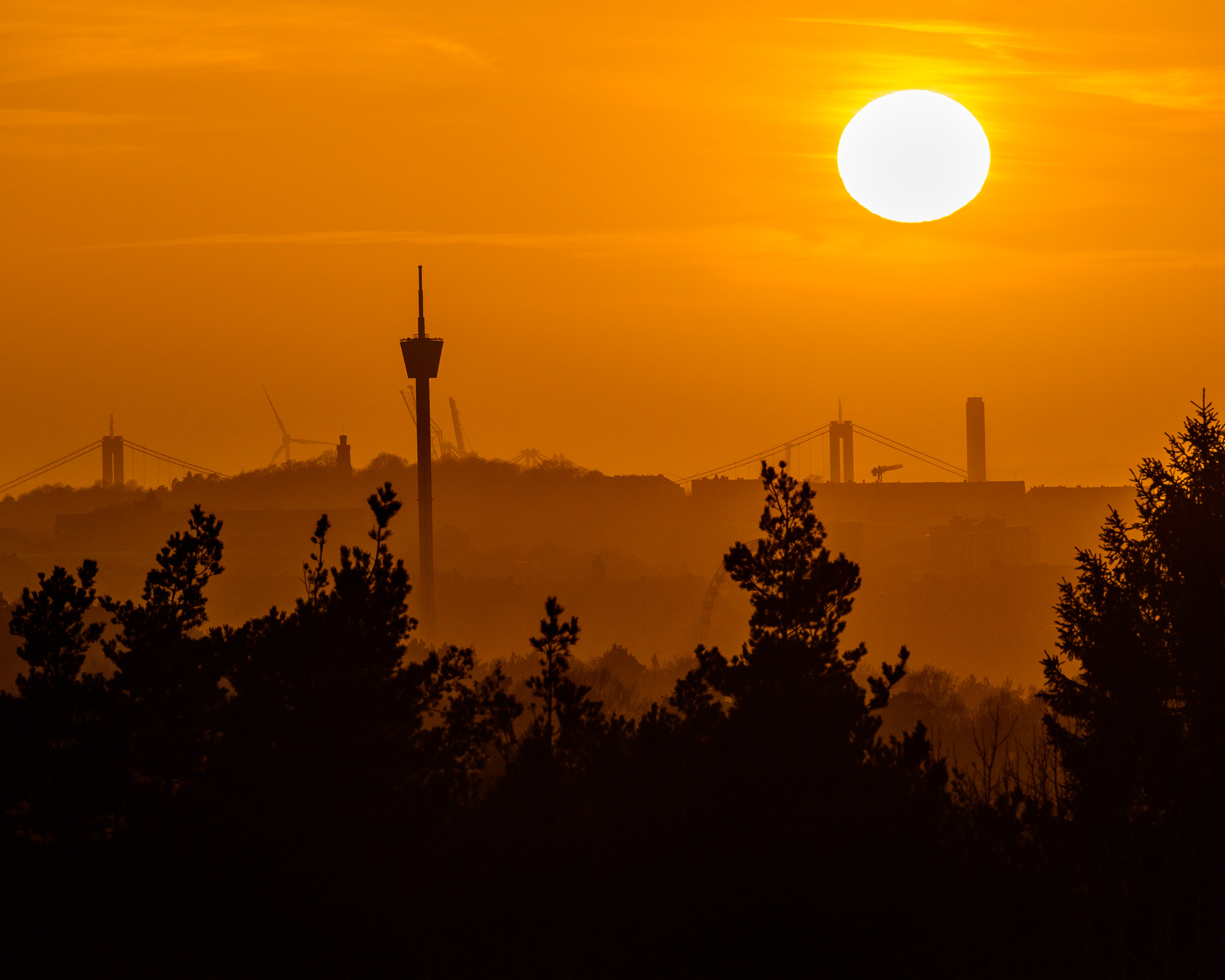 Göteborg i solnedgång. Foto: Mikael Svensson, www.mikaelsvensson.com