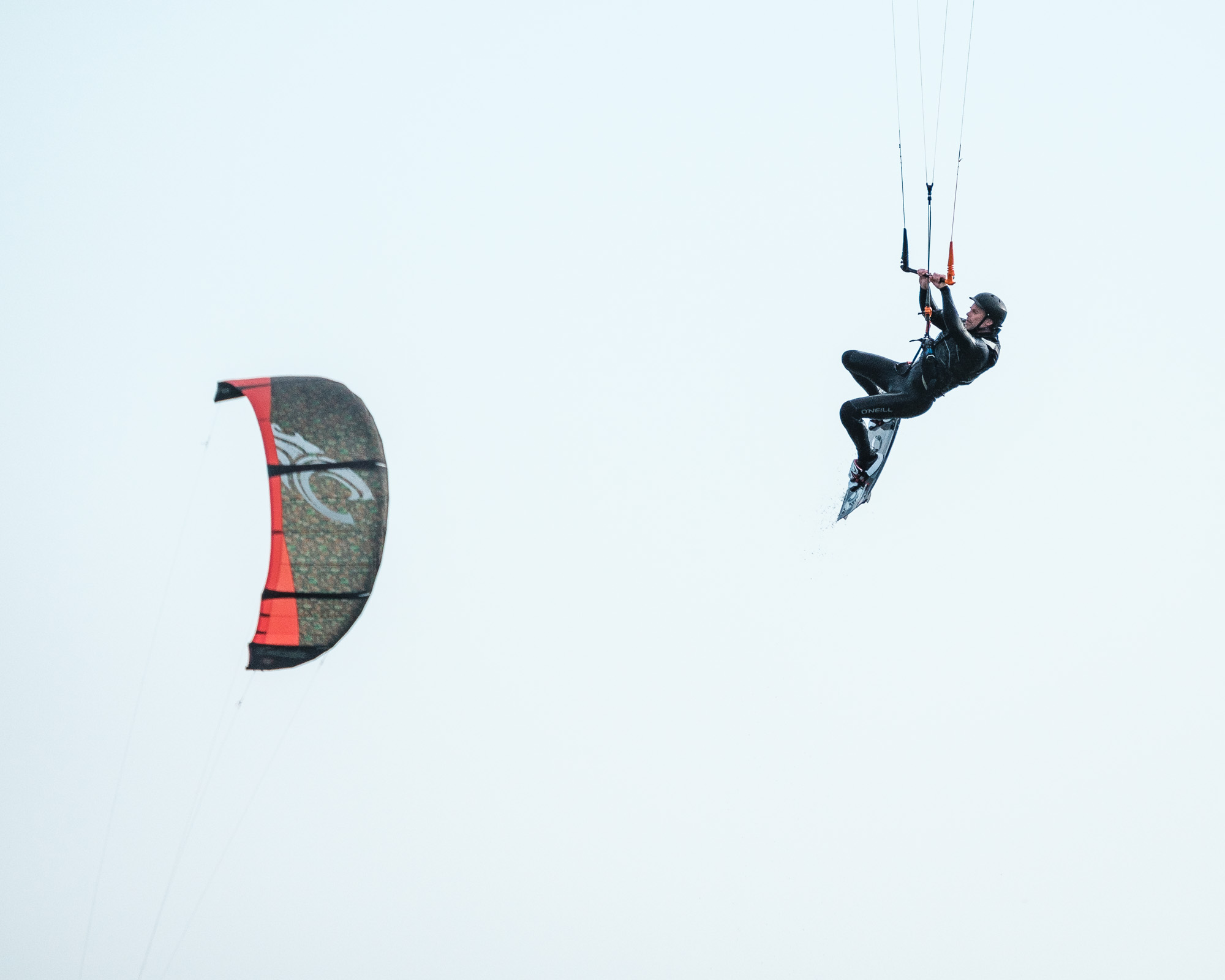 Kitesurfing vid Åsa, Halland. Foto: Mikael Svensson, www.mikaelsvensson.com