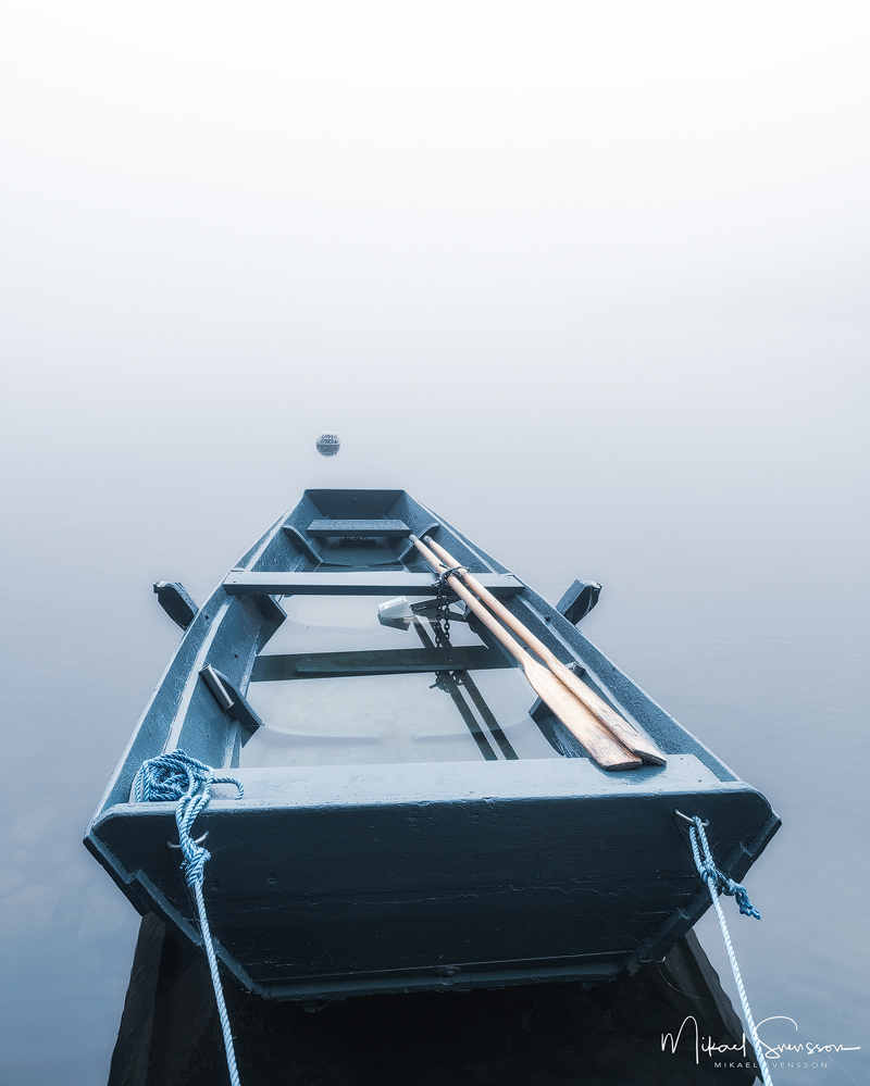 Blå båt i sjön Aspen, Jonsered.