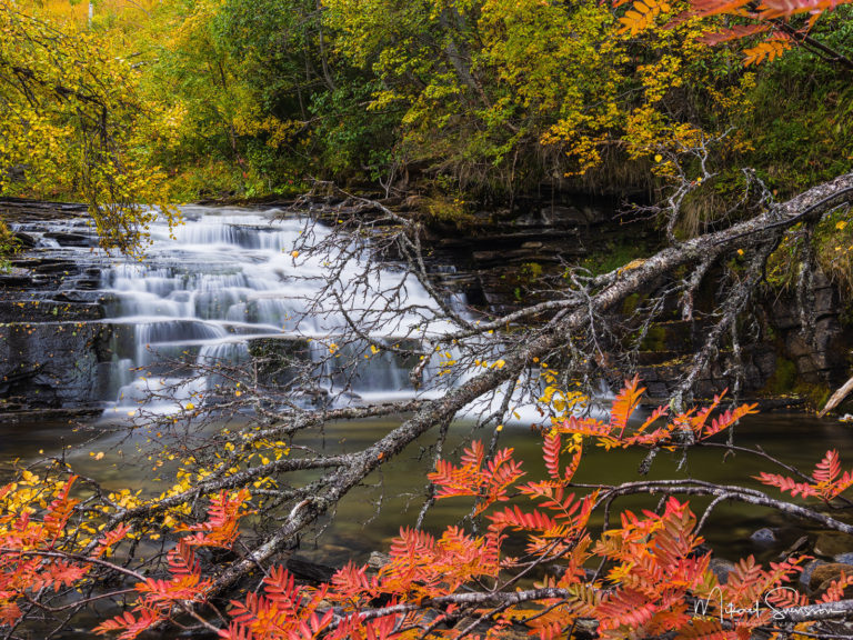 Litet vattenfall vid Bruksvallarna, Härjedalen.