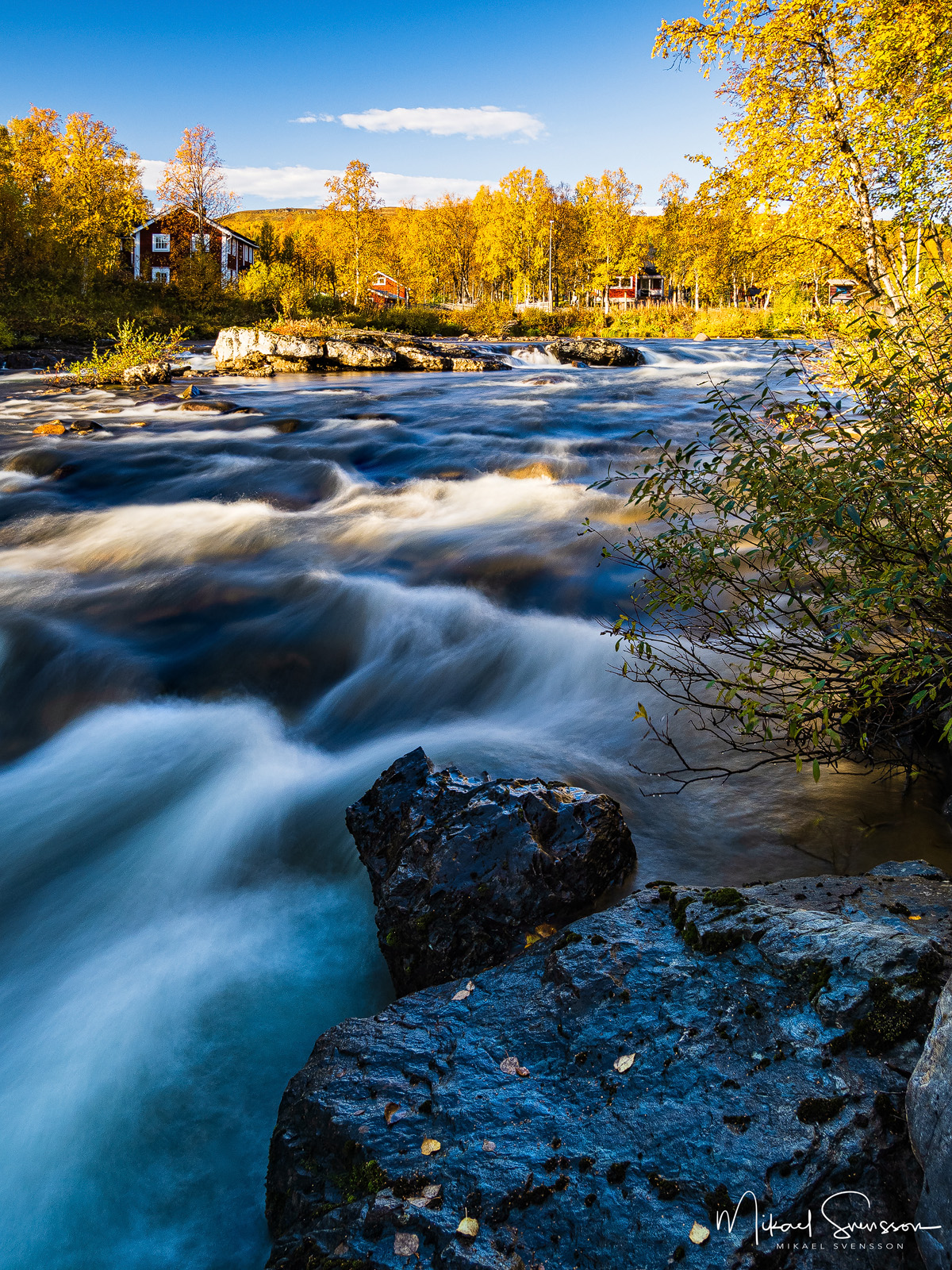 Ljusnan vid Bruksvallarna, Härjedalen