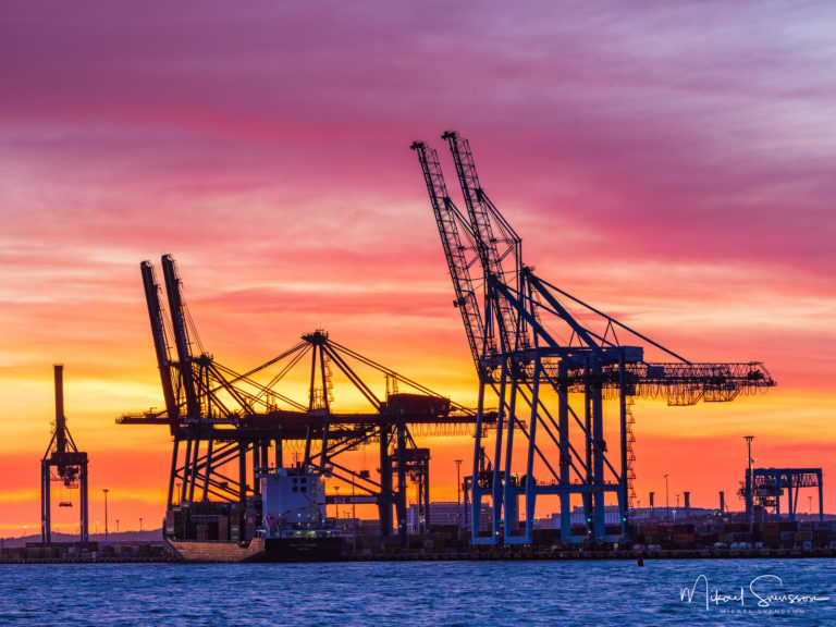 Solnedgång vid Skandiahamnen
