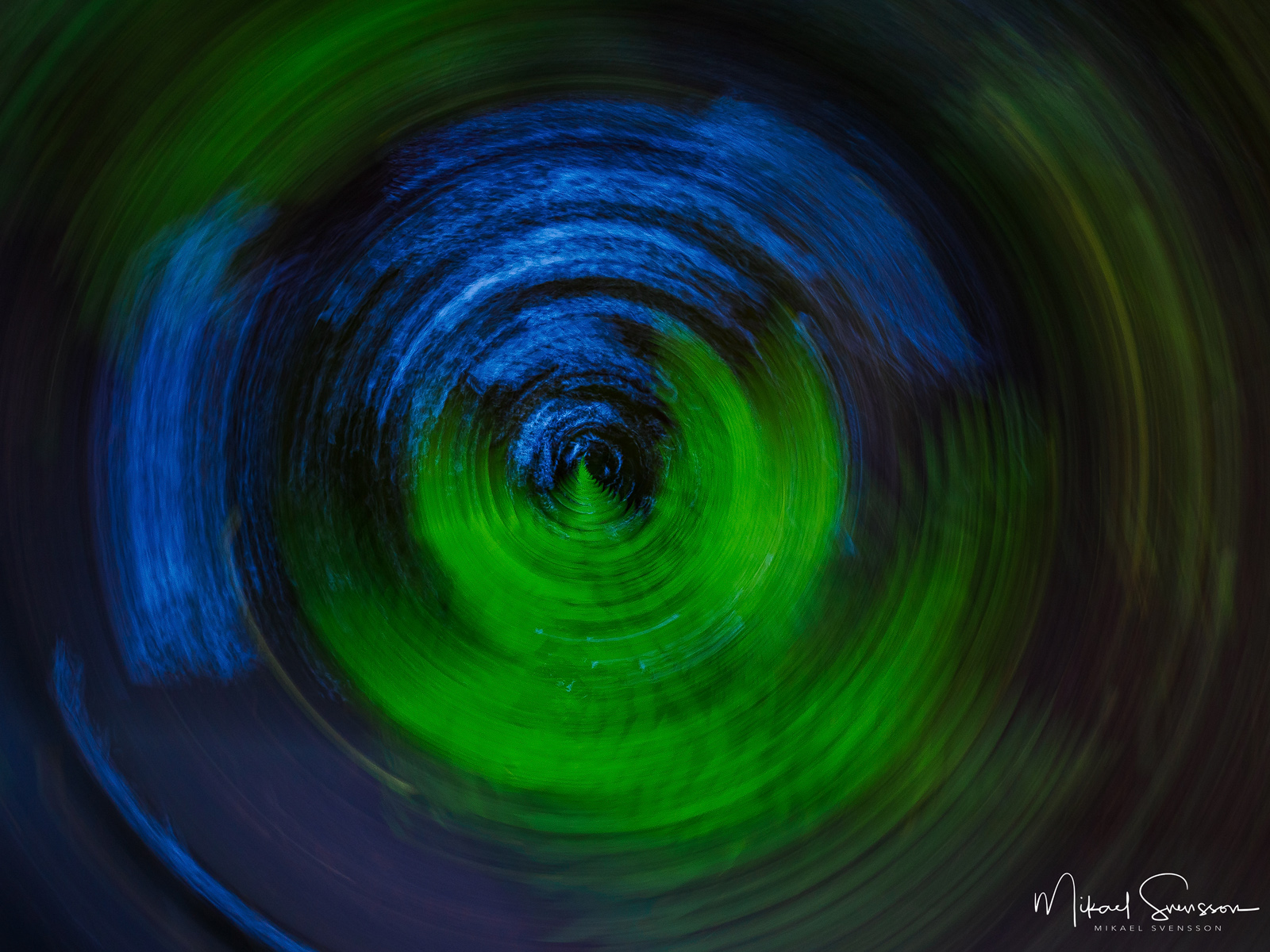 Abstrakt ormbunke i Djupedal, Hisingen