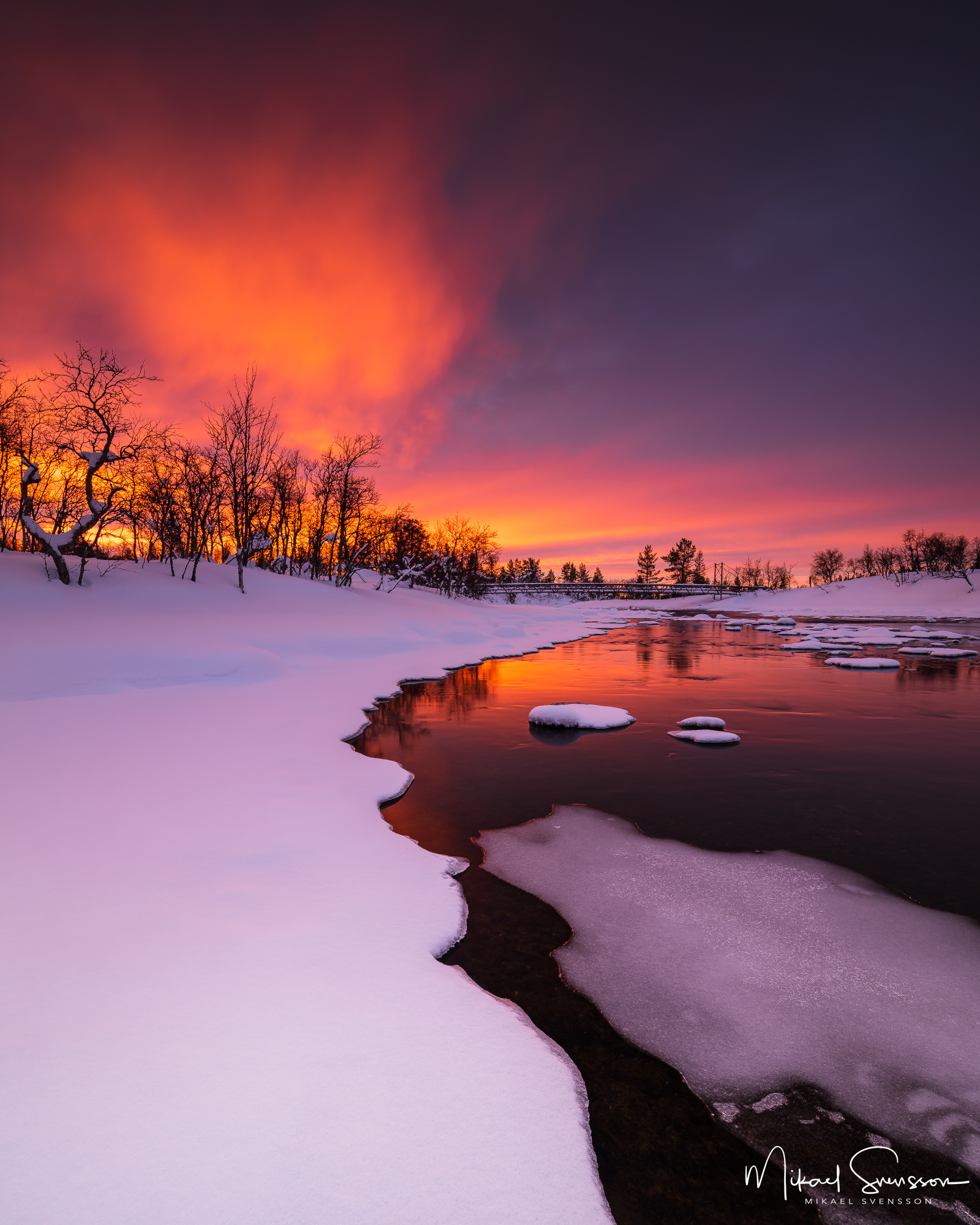 Soluppgång vid Grövlan, Dalarna.