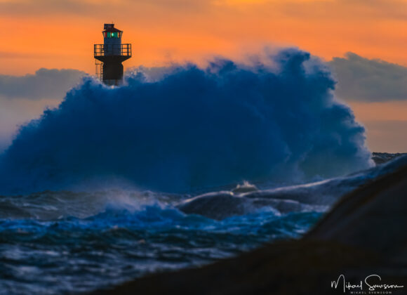 Väcker fyr vid Tjurpannan, Tanums kommun.