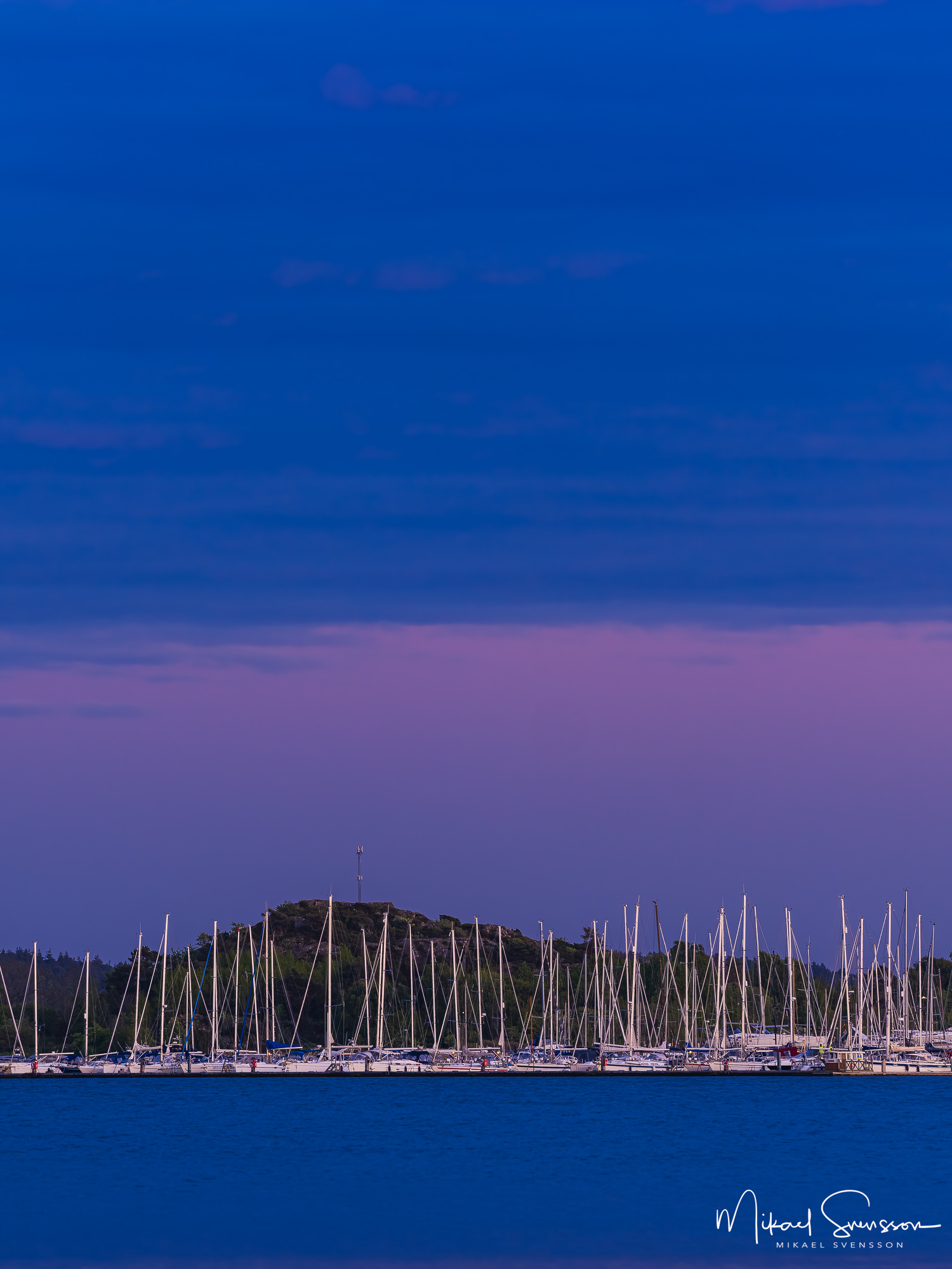 Sandö hamn är en privat hamn som har plats för ca 500 fritidsbåtar. Hamnen ligger i naturreservatet Vallda Sandö i Kungsbacka kommun ca 3 mil söder om Göteborg.