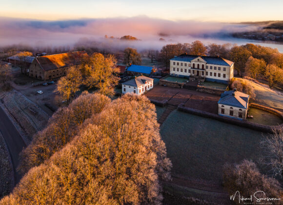 Dimma och morgonljus vid Nääs Slott, Lerums kommun