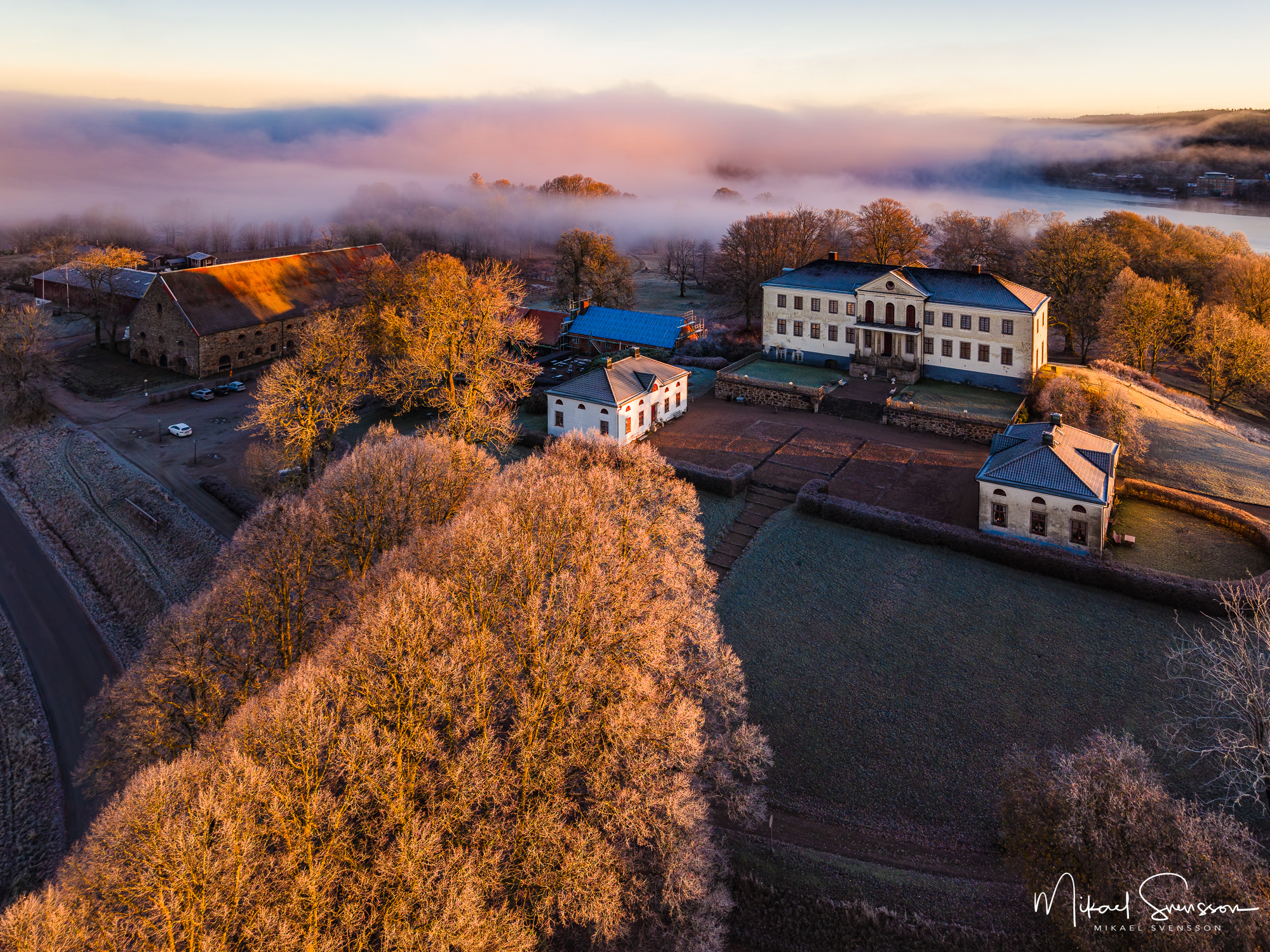 Dimma och morgonljus vid Nääs Slott, Lerums kommun